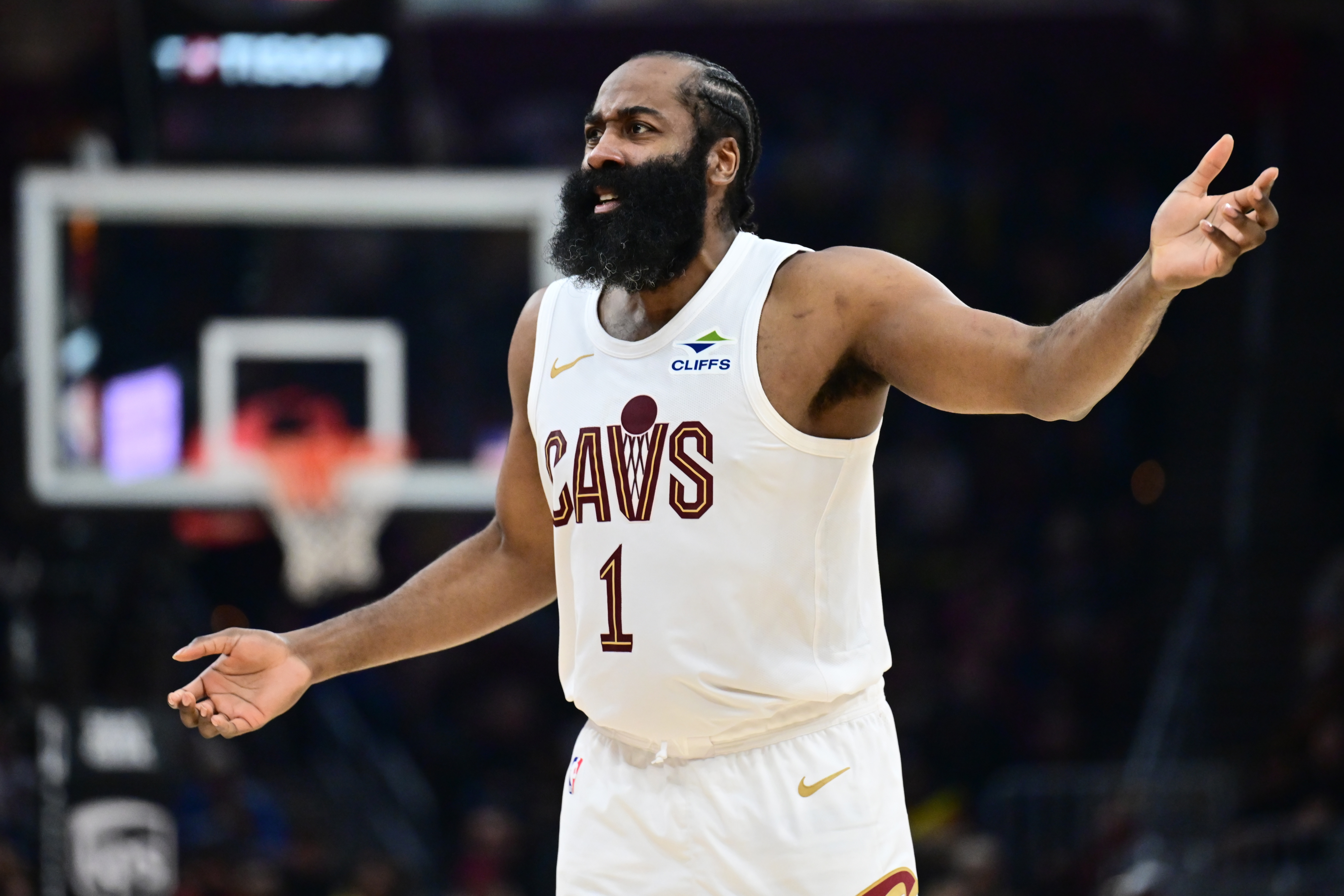 kaiyun-哈登&amp;米切尔出战！ESPN明日胜率预测：骑士高达61.8% 魔术为38.2%